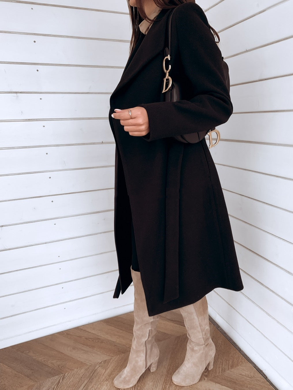 Elina – Tidlös kappa i elegant silhuett
