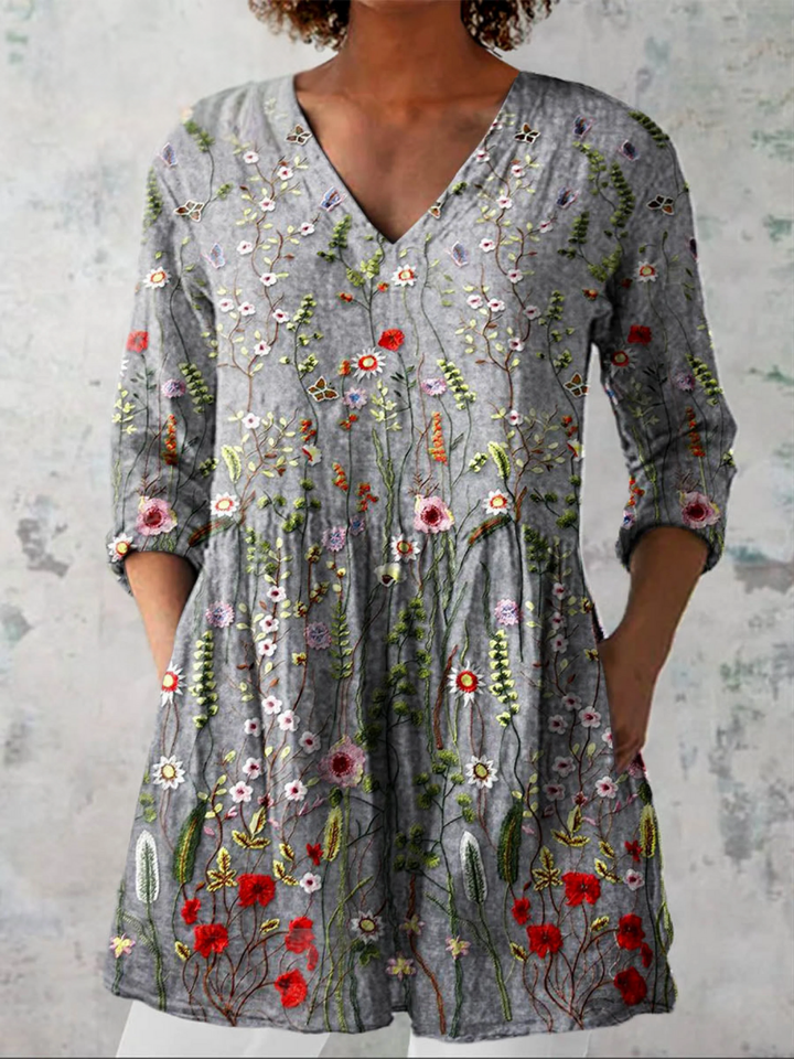 Ilya - Long Blouse with Bold Pattern