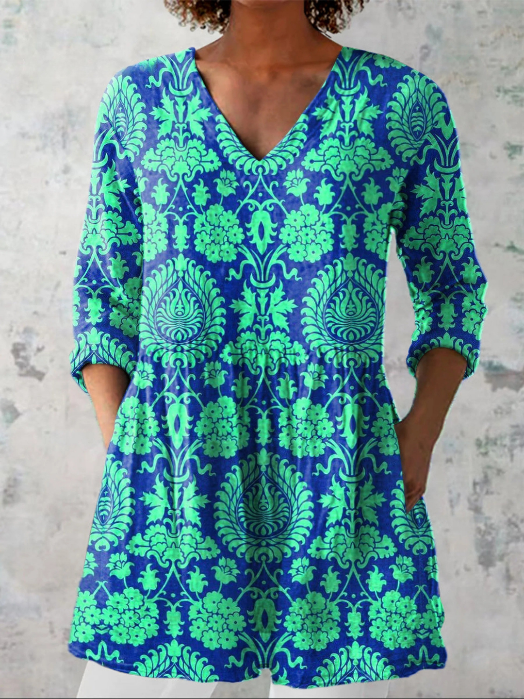 Sonia - Long Blouse with Bold Pattern