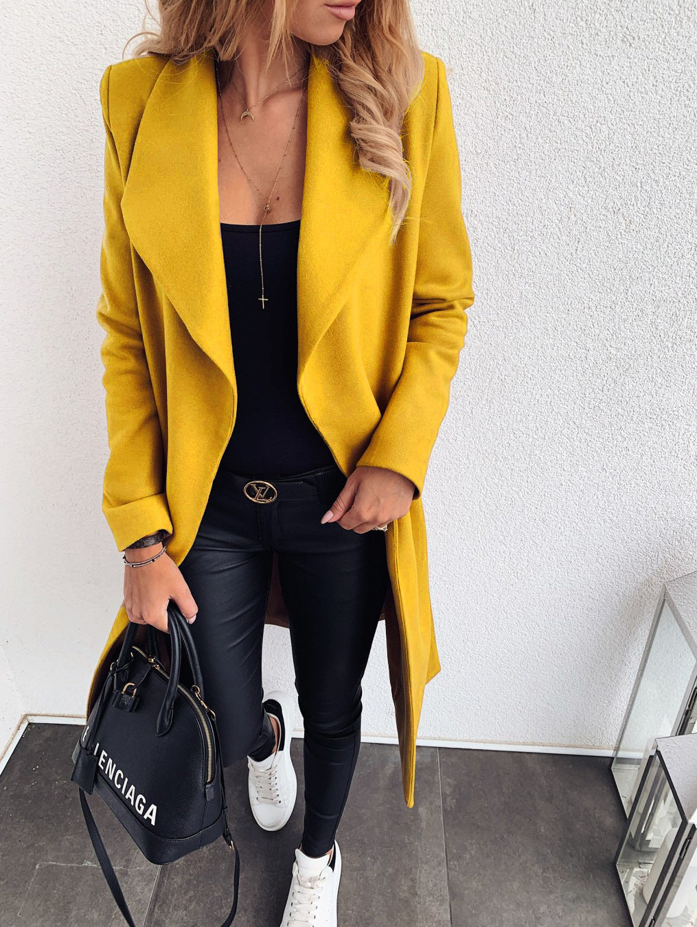 Elina – Tidlös kappa i elegant silhuett