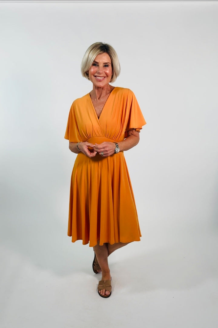Signe – Elegant klänning med feminin och tidlös känsla