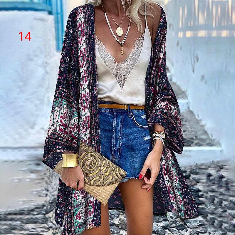 Solara – Lätt kimono med färgstarkt mönster i bohemisk stil