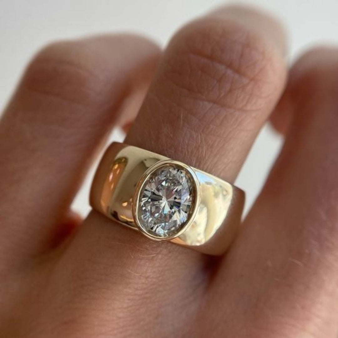 Viora Zirconia Ring | Vintage Gold Inlaid, Geometric Design