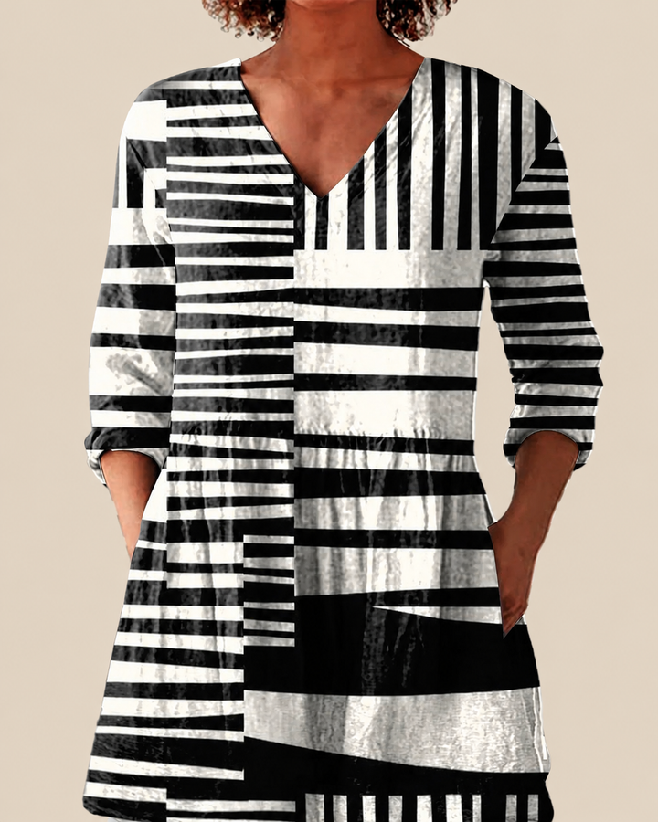 Deanie - Long Blouse with Bold Pattern
