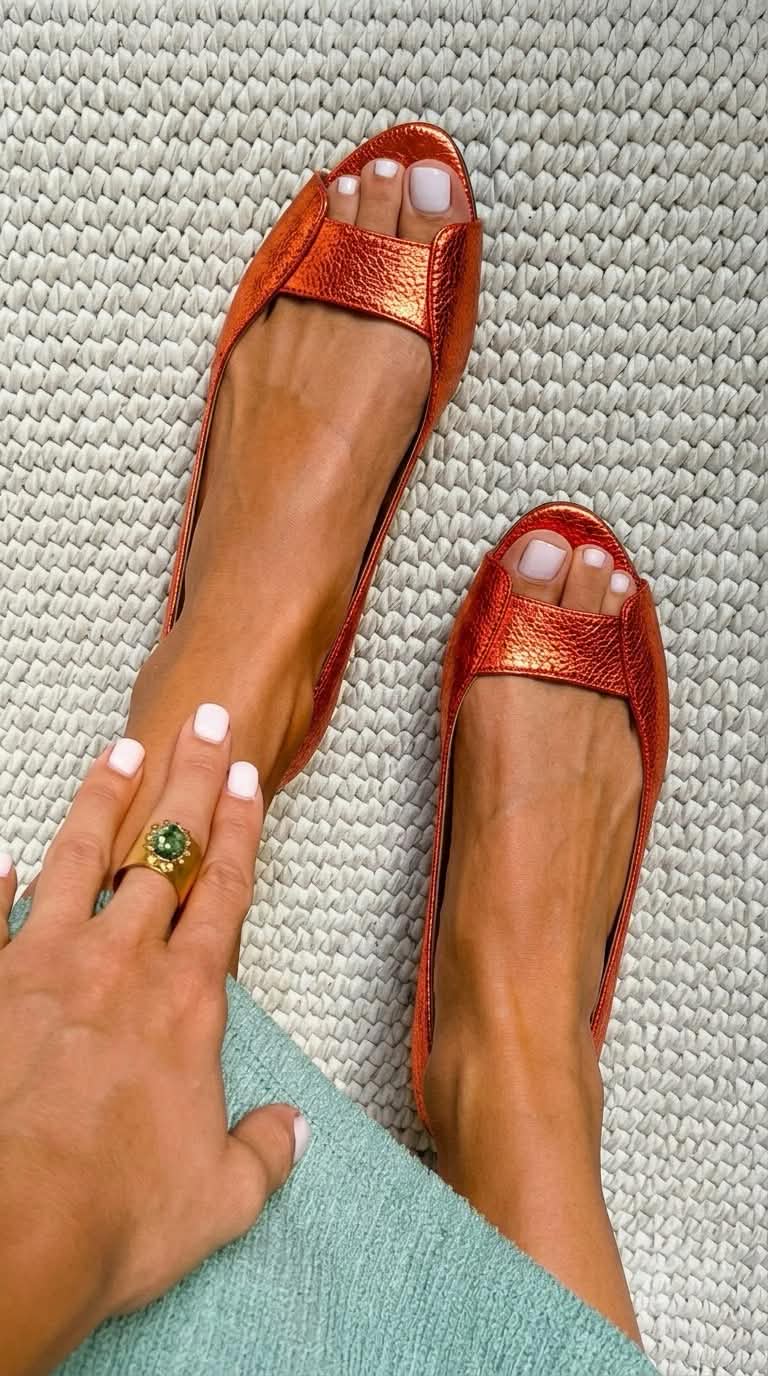 Naya - Golden Comfort Chic Sandals