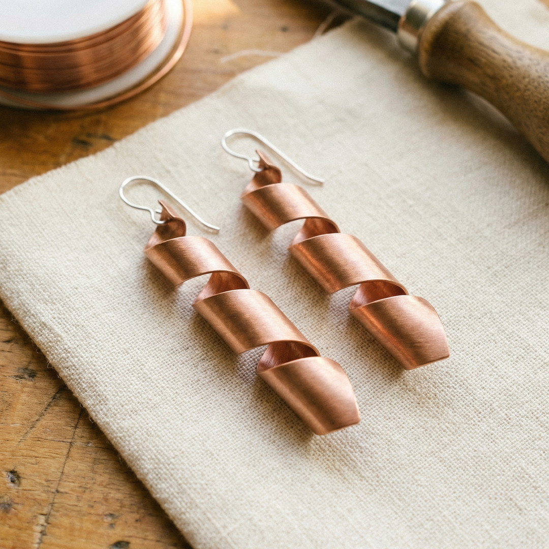 Liam – Elegant Spiral Earrings for Women