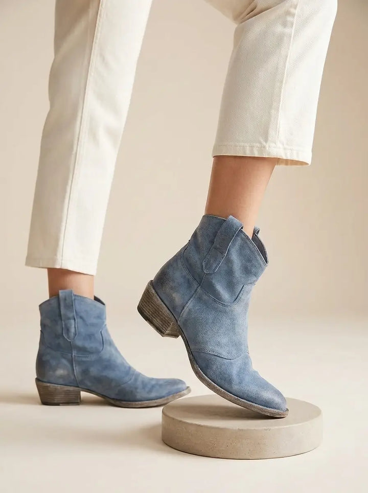 Mea – Boots i mjuk mocka med westernkänsla
