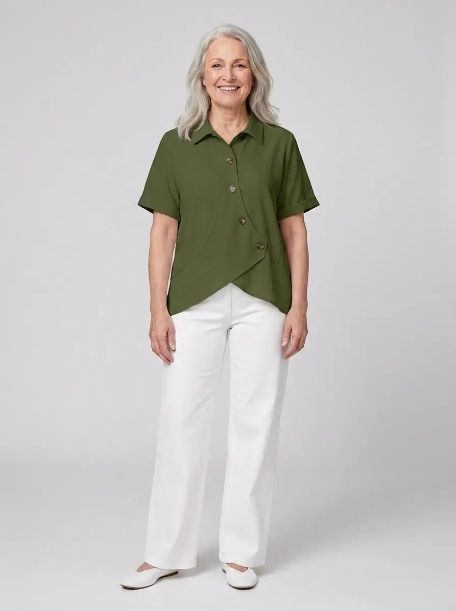 Ylvi – Blus med asymmetrisk design och elegant känsla