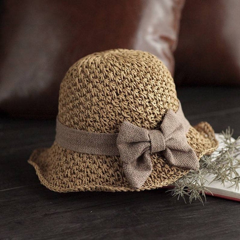 Roselle – Braided sun hat with decorative bow