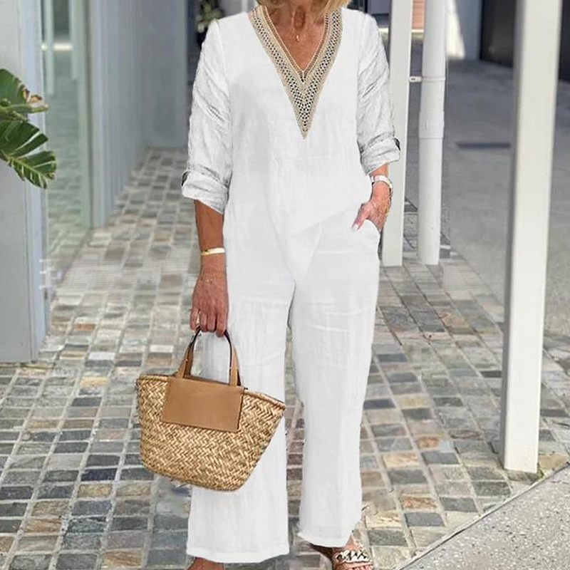 Sivora – Luftig jumpsuit med elegant V-ringning