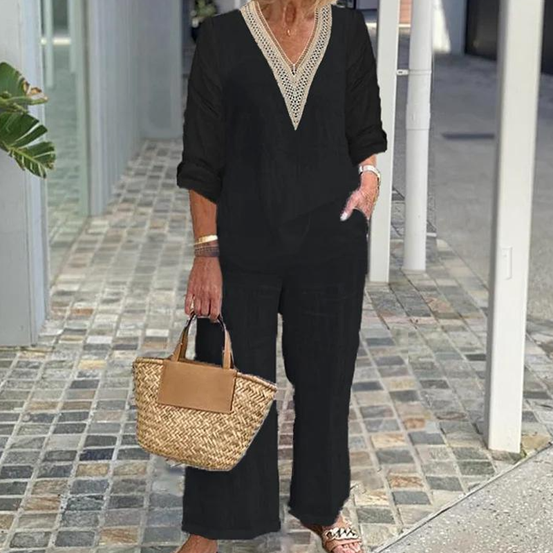 Sivora – Luftig jumpsuit med elegant V-ringning