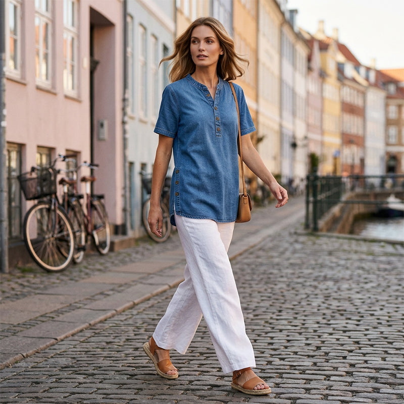 Tyra – Denimtopp med avslappnad elegans